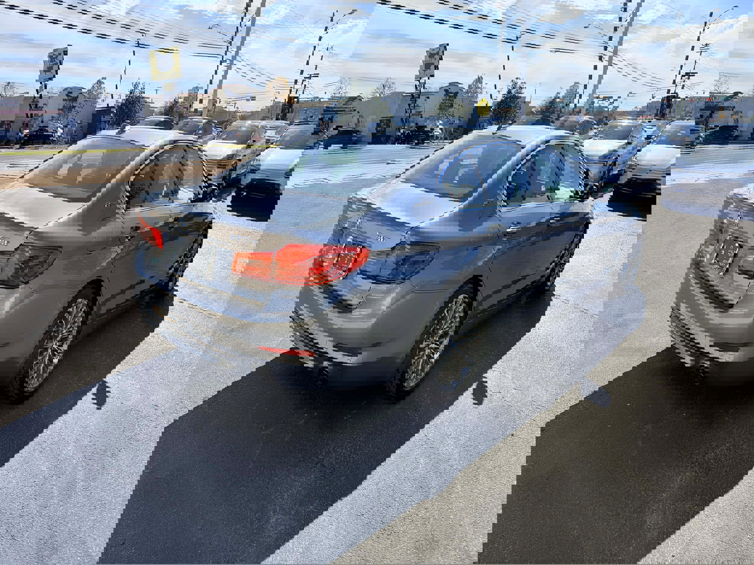 Used 2019 BMW 530e xDrive 530e xDrive iPerformance image 5