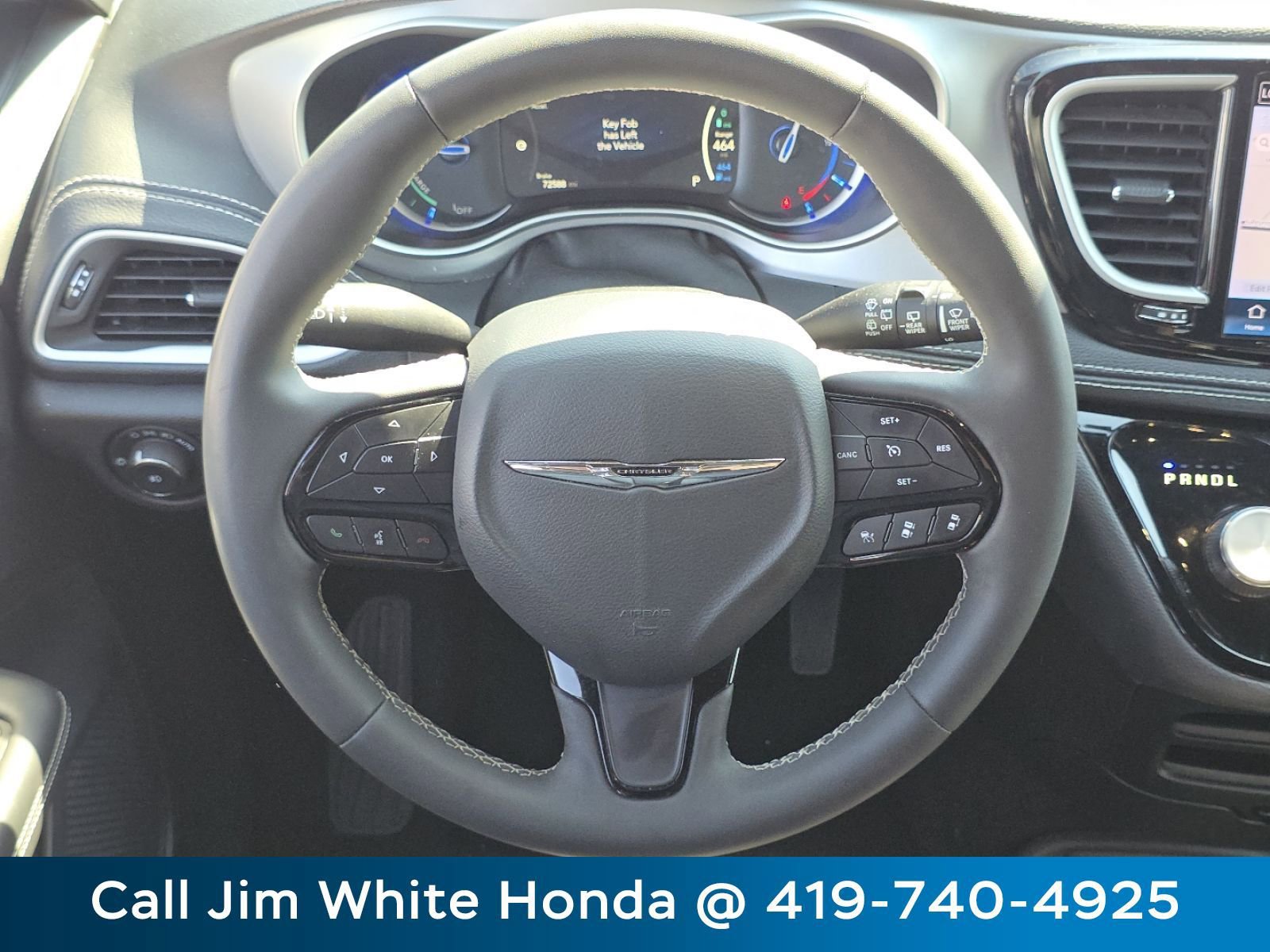 Used 2024 Chrysler Pacifica Limited FWD image 27