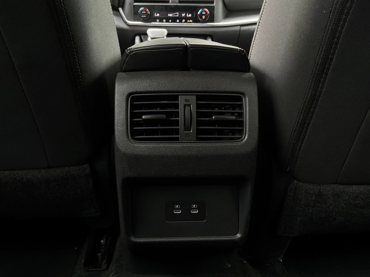 Used 2025 Nissan Rogue SV AWD/4WD image 14