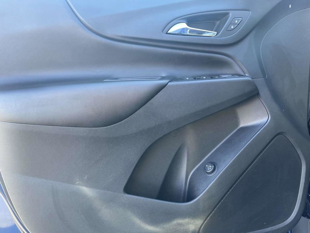 Used 2022 Chevrolet Equinox LT image 27