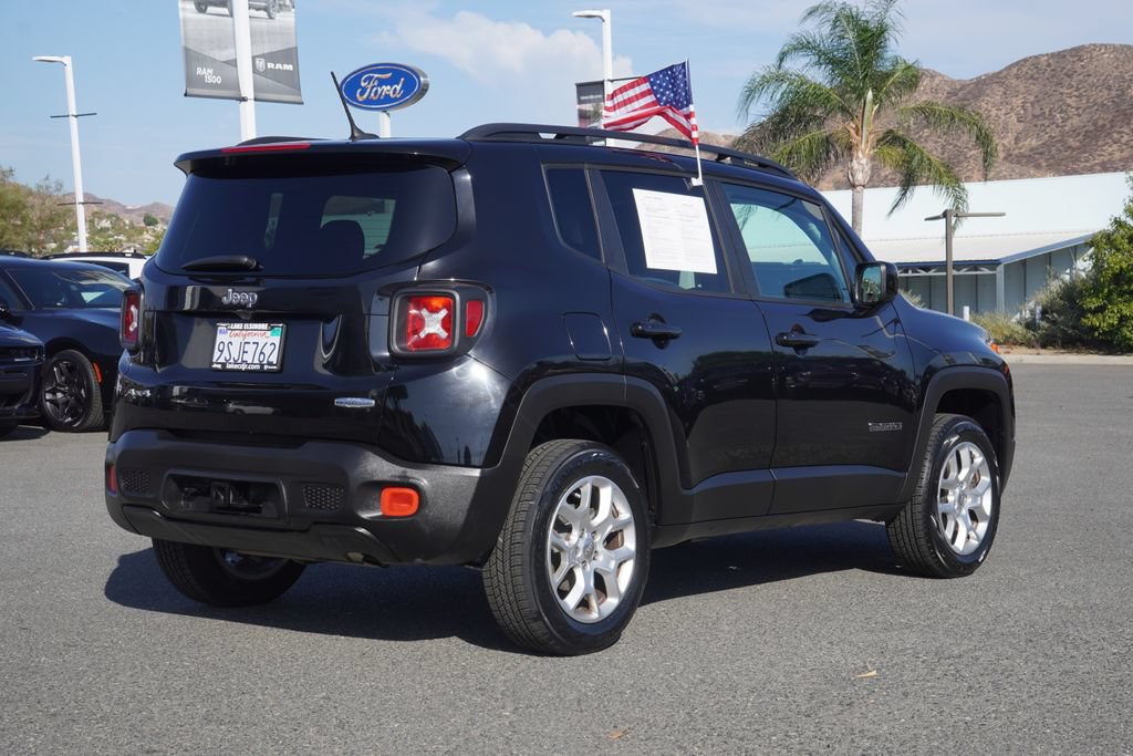 Certified 2017 Jeep Renegade Latitude AWD/4WD image 4