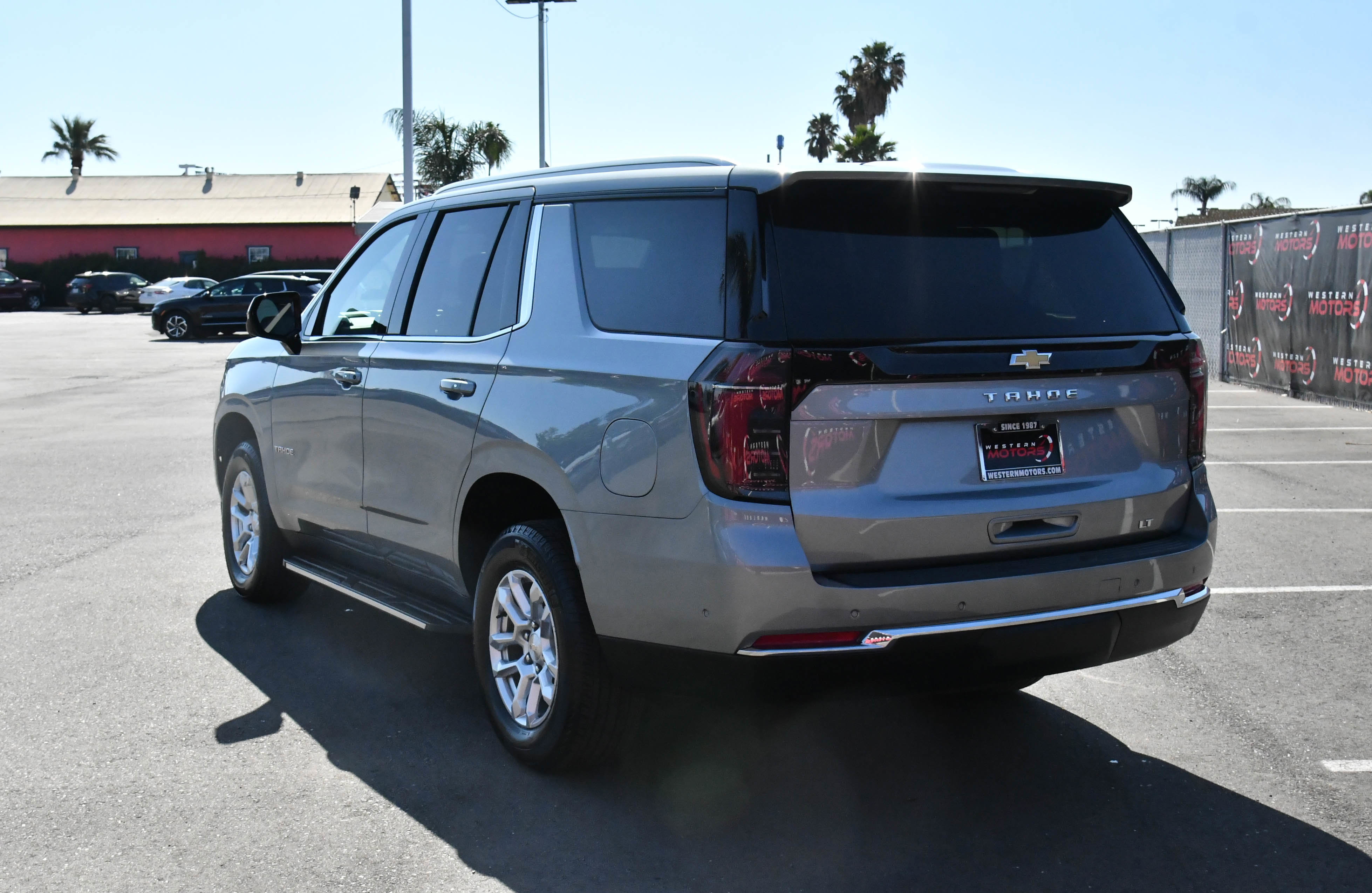 Used 2025 Chevrolet Tahoe LT AWD/4WD image 6