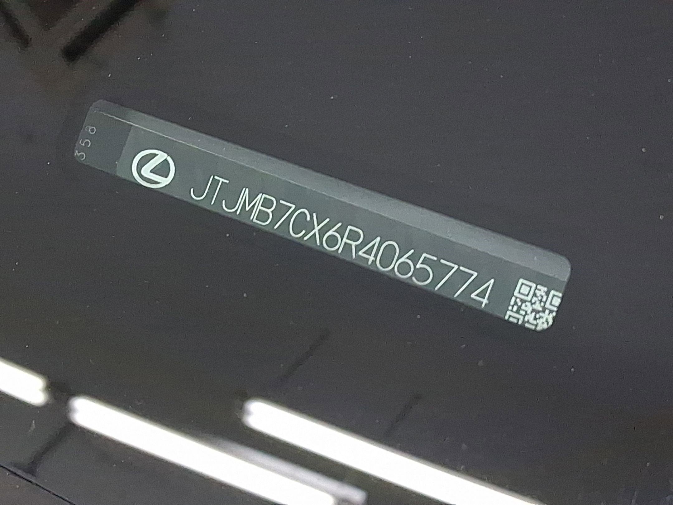 Used 2024 Lexus LX 600 F Sport image 19