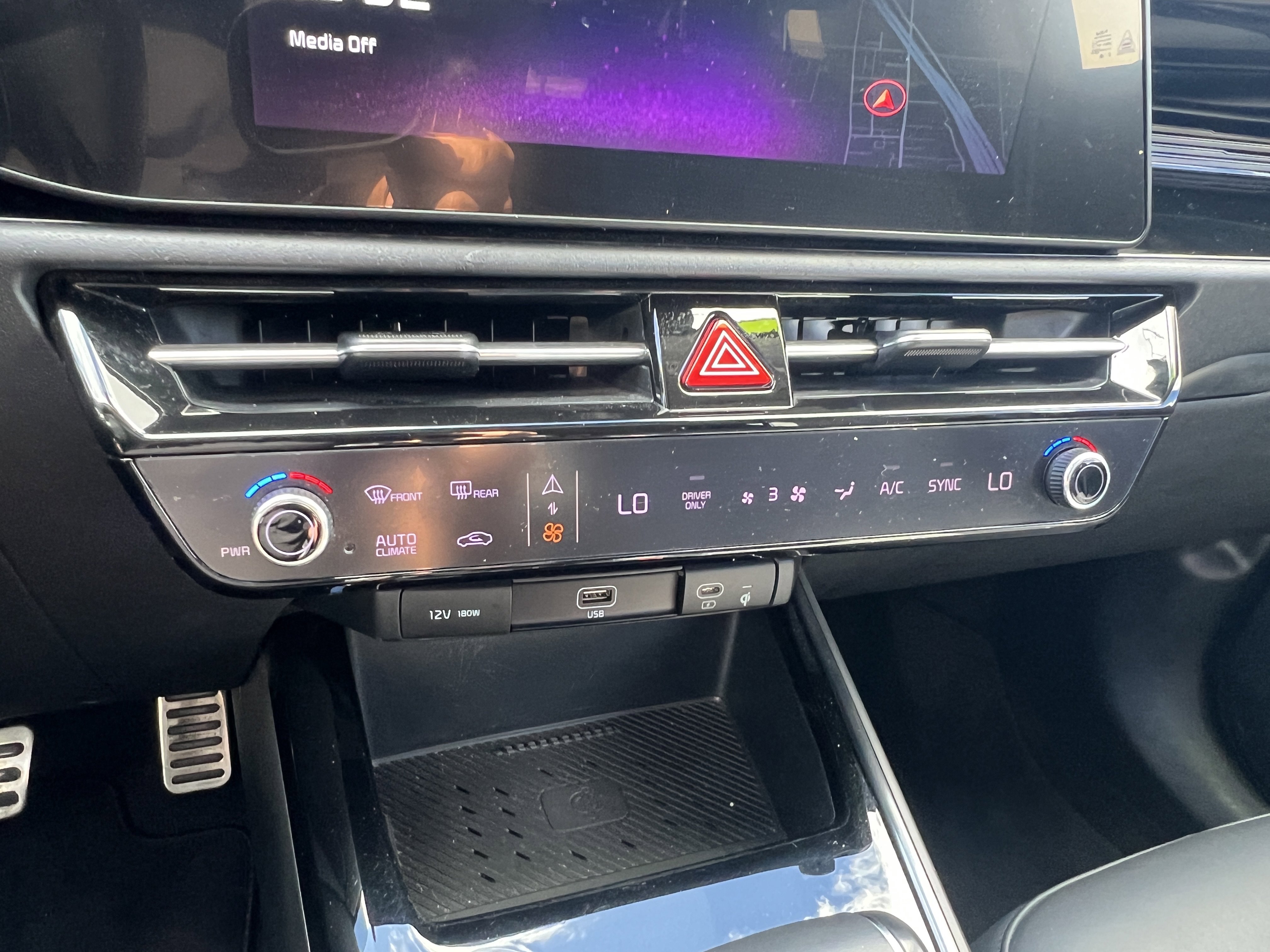 Certified 2023 Kia Niro EX Touring image 31