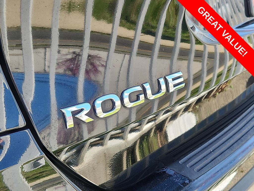 Used 2018 Nissan Rogue SV AWD/4WD image 28