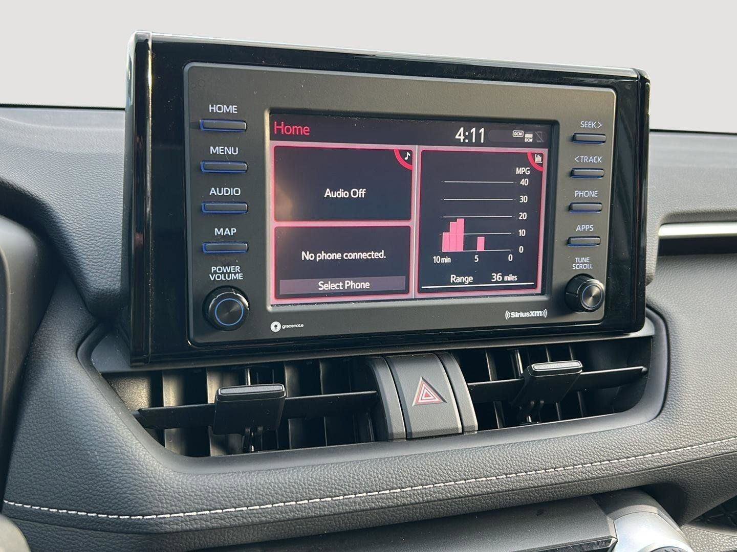 Used 2022 Toyota RAV4 LE image 15