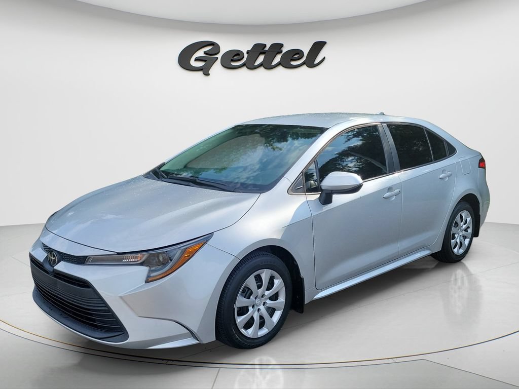 Certified 2023 Toyota Corolla LE FWD image 1
