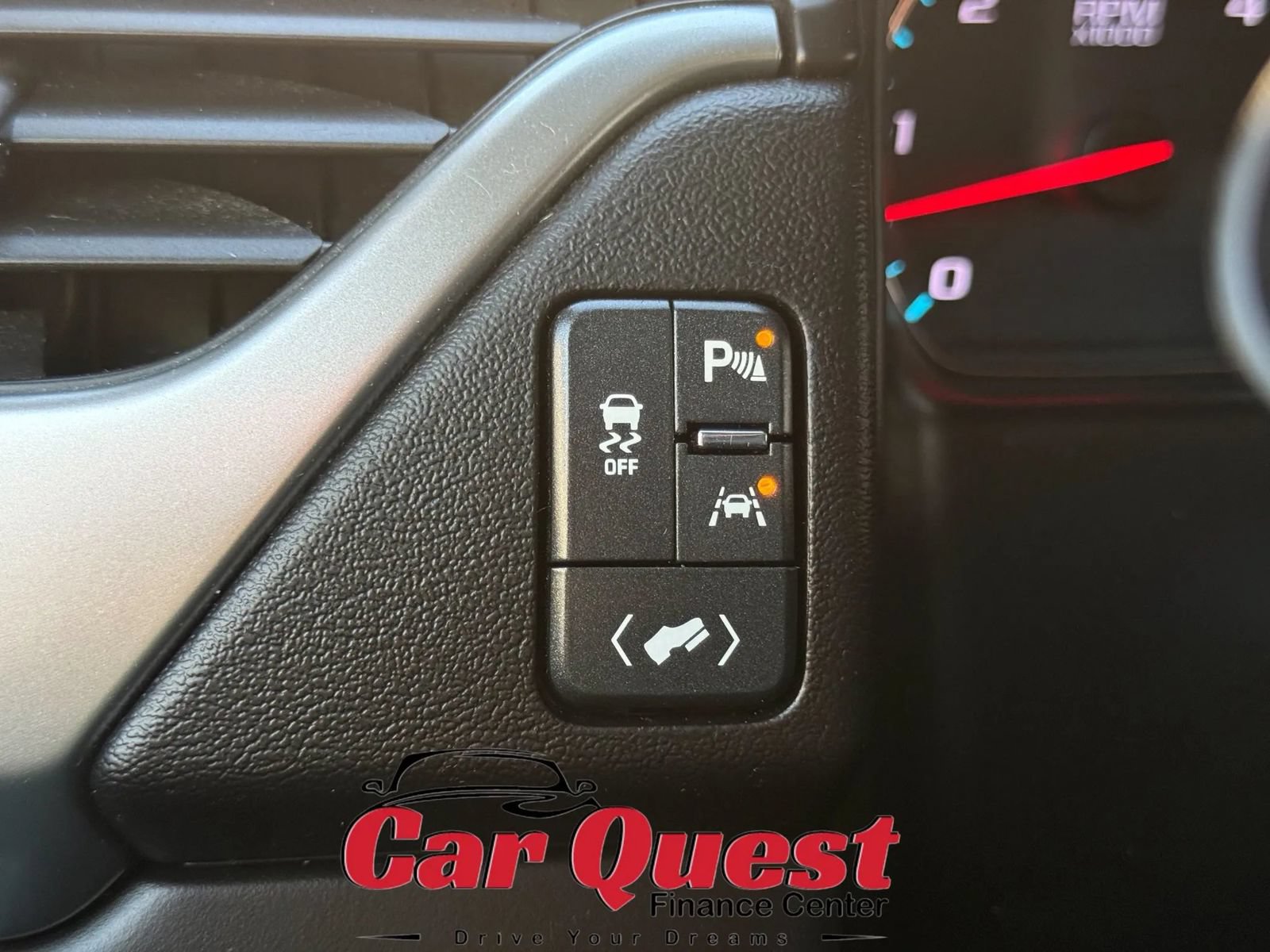 Used 2018 Chevrolet Tahoe Premier AWD/4WD image 29