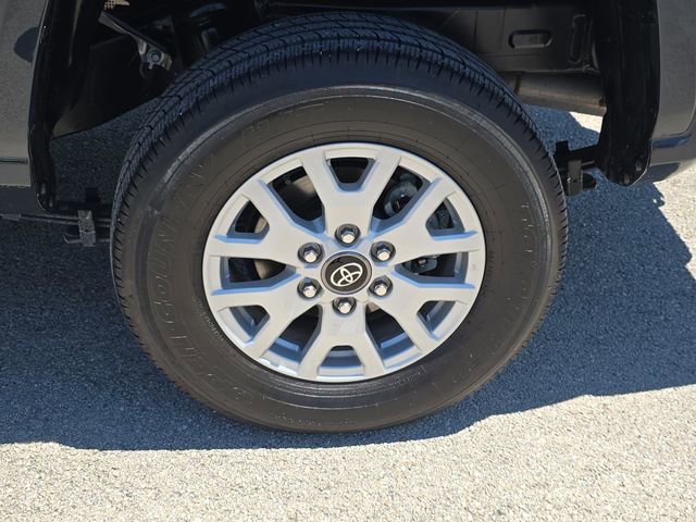 Used 2025 Toyota Tacoma SR RWD image 33
