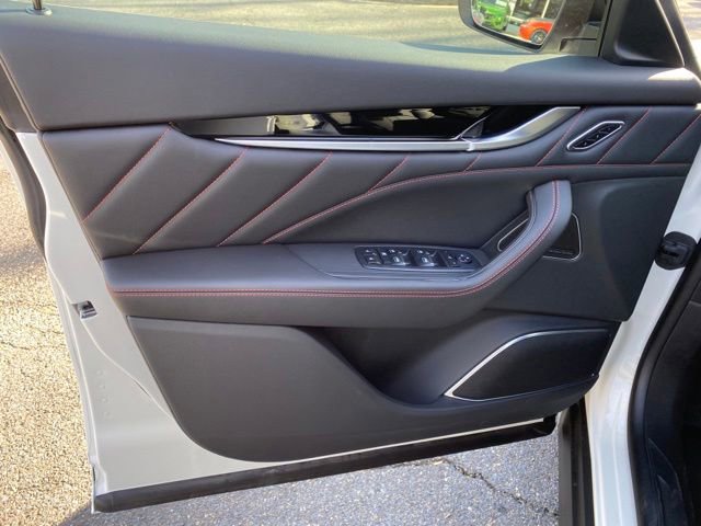 Used 2024 Maserati Levante Modena Ultima image 17