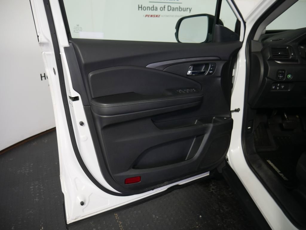 Certified 2023 Honda Ridgeline RTL image 10