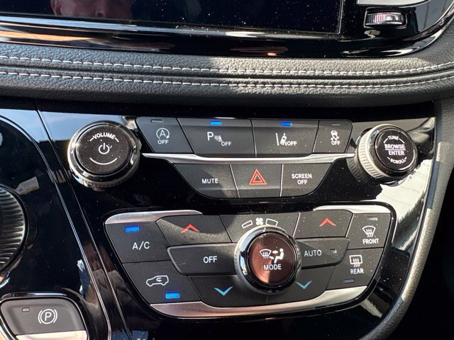 New 2027 Chrysler Pacifica Select FWD image 10