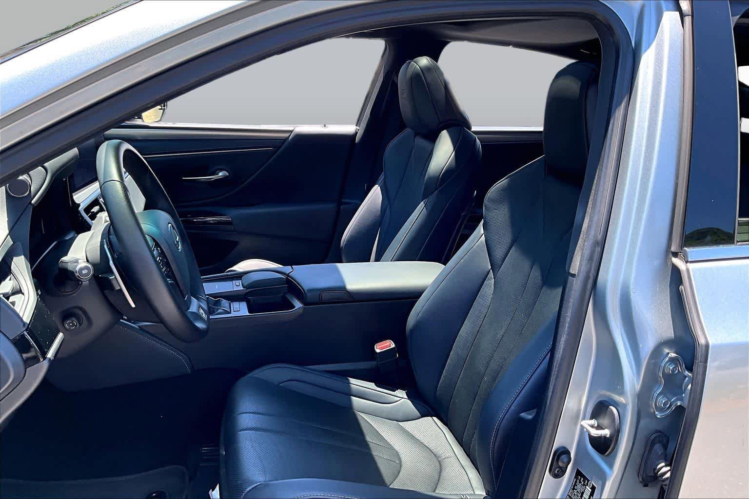 Used 2022 Lexus ES 350 F Sport w/ Accessory Package 2 FWD image 14