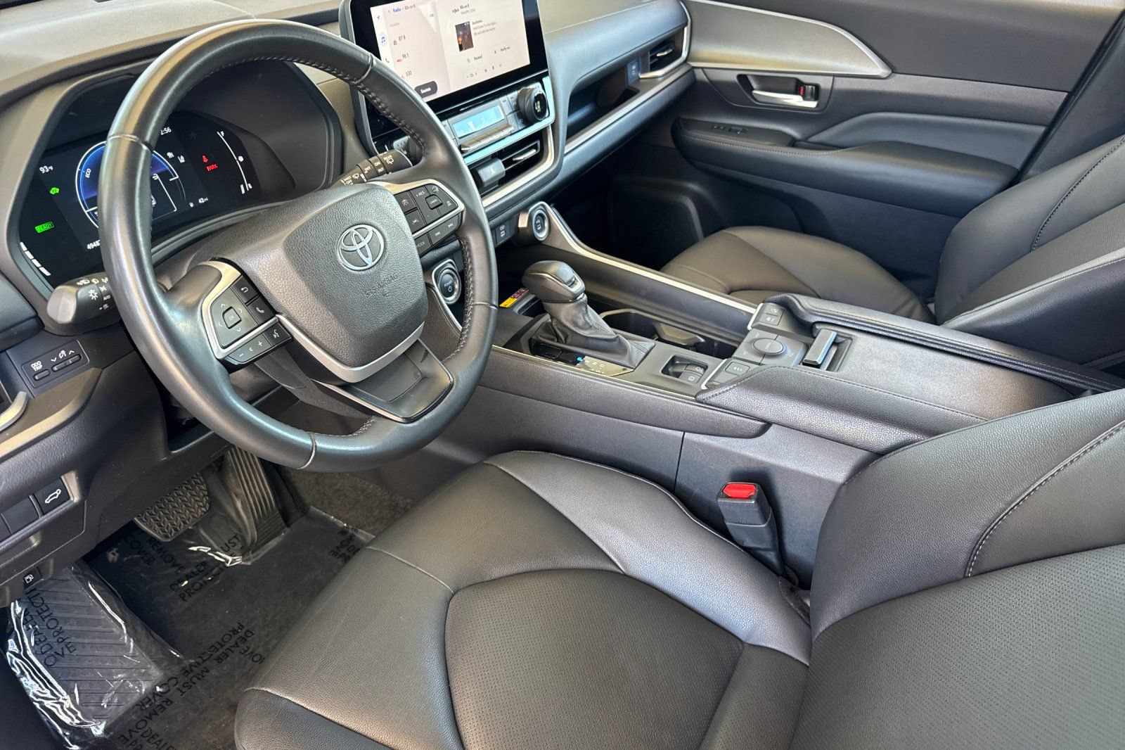 Certified 2025 Toyota Grand Highlander AWD Hybrid image 12