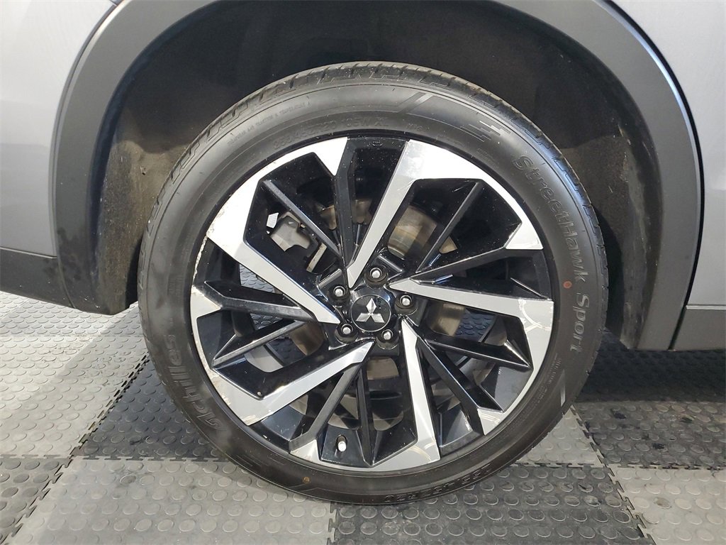 Used 2024 Mitsubishi Outlander SE image 7