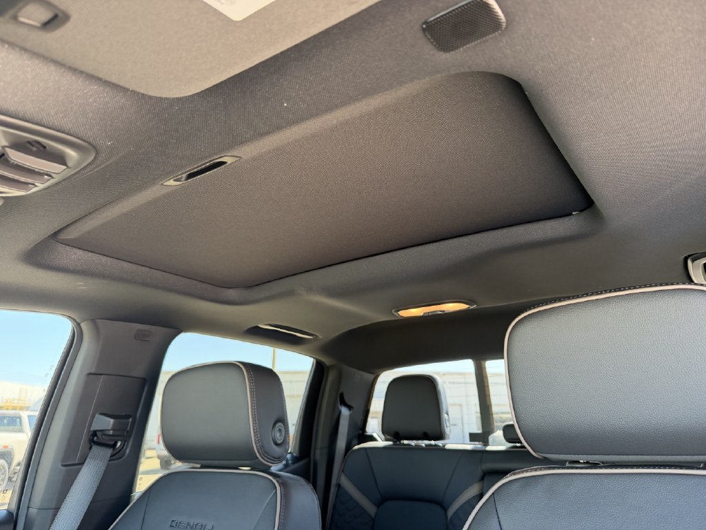 New 2026 GMC Canyon Denali AWD/4WD image 21