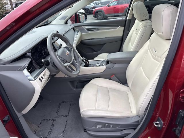 Used 2022 Cadillac XT5 Premium Luxury image 14