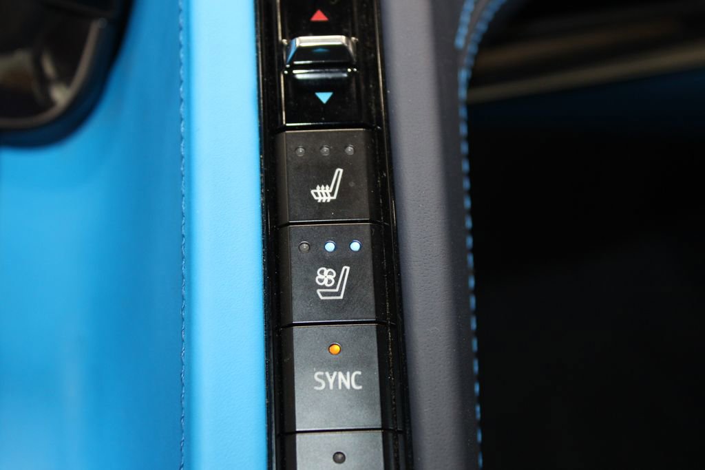 Used 2023 Chevrolet Corvette Stingray Premium Conv w/ Stealth Interior Trim Package image 46