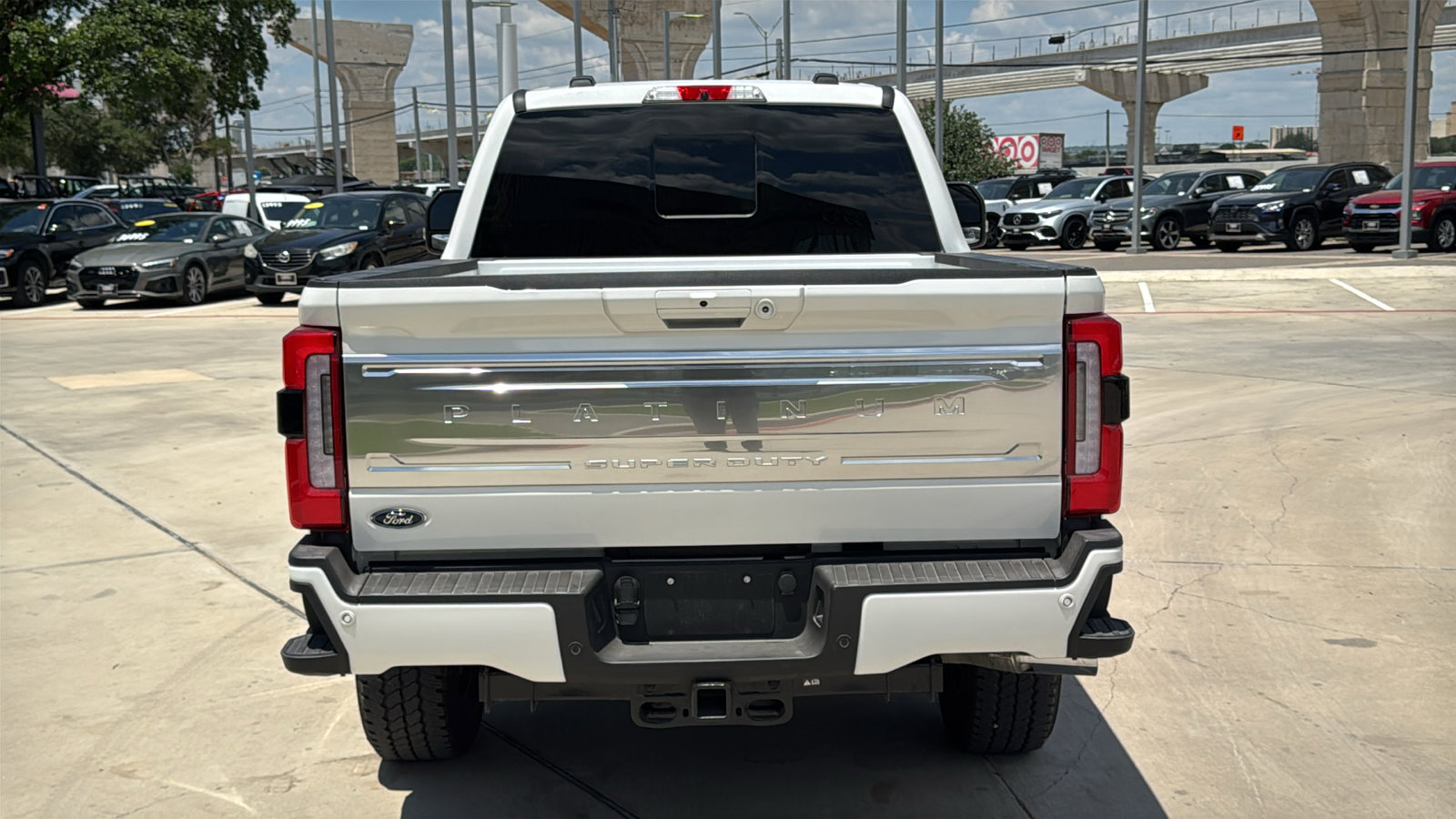Used 2026 Ford F250 Platinum w/ Platinum Plus Package AWD/4WD image 6