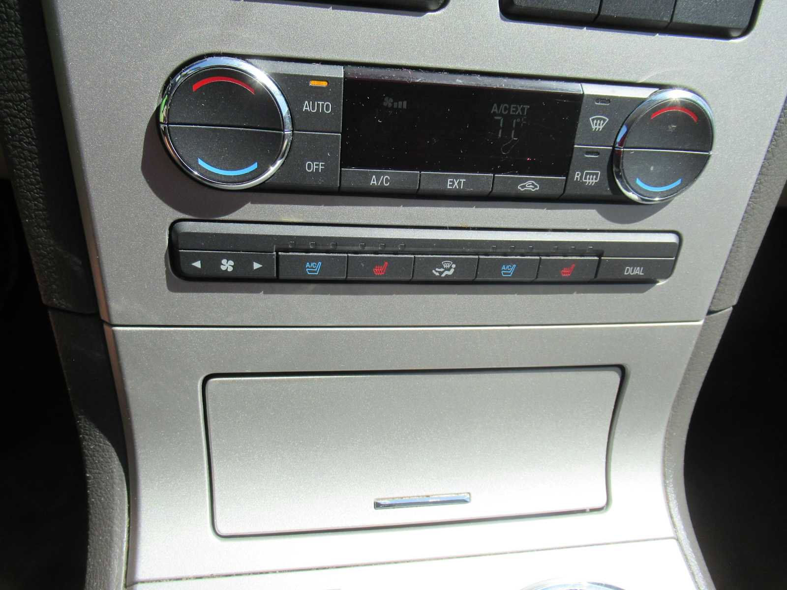 Used 2008 Lincoln MKX AWD image 28