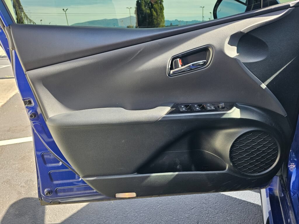 Used 2018 Toyota Prius Four Touring w/ Appearance Package FWD image 19