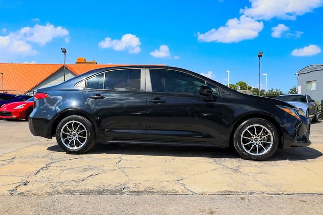 Used 2022 Toyota Corolla LE image 15