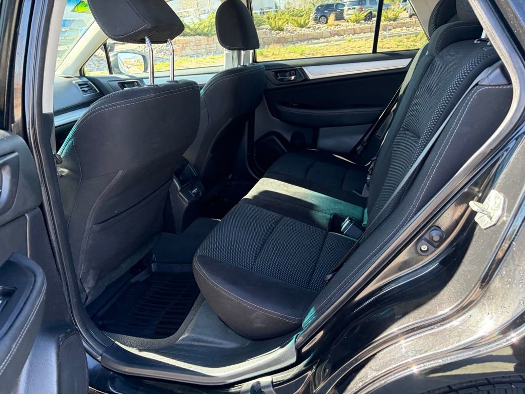 Used 2018 Subaru Outback 2.5i Premium AWD/4WD image 15