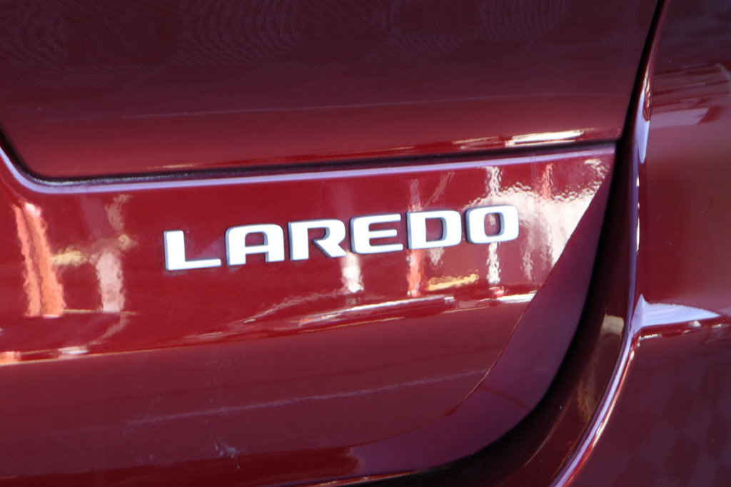 Used 2025 Jeep Grand Cherokee L Laredo w/ Luxury Tech Group I RWD image 50