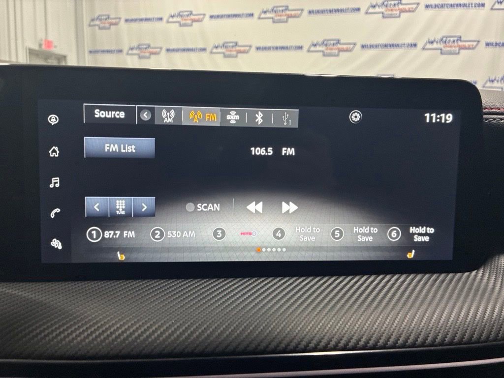 Used 2025 Nissan Kicks SR w/ SR Premium Package FWD image 22
