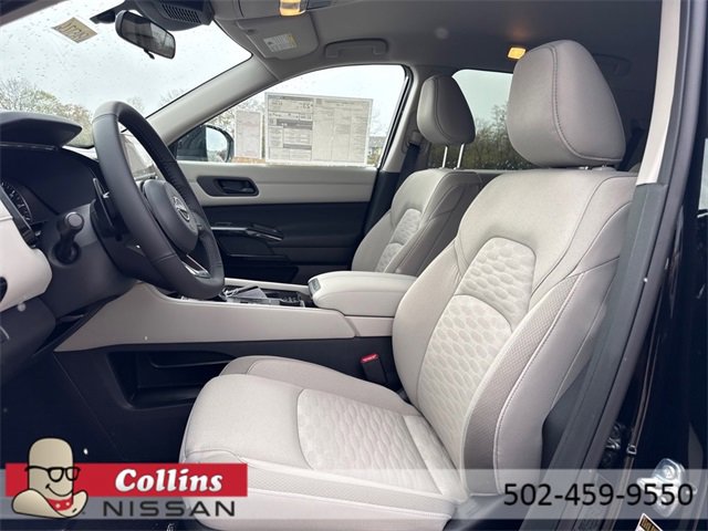 New 2025 Nissan Pathfinder SV image 21