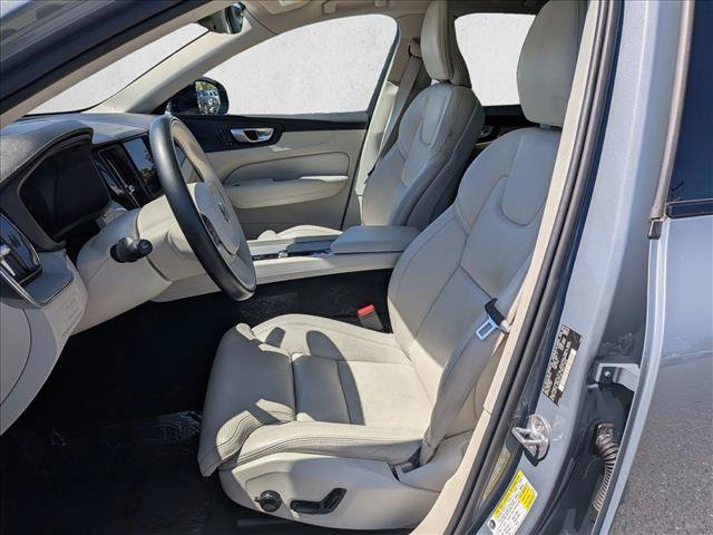 Used 2024 Volvo XC60 T8 Ultimate w/ Climate Package AWD/4WD image 17