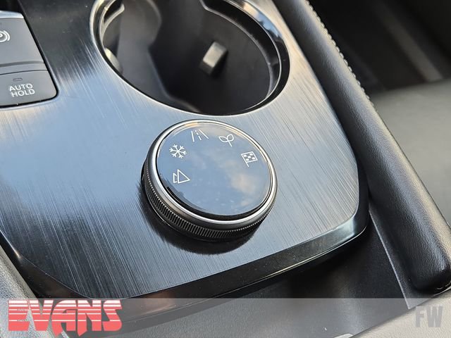 Used 2023 Nissan Rogue SL w/ SL Premium Package image 13