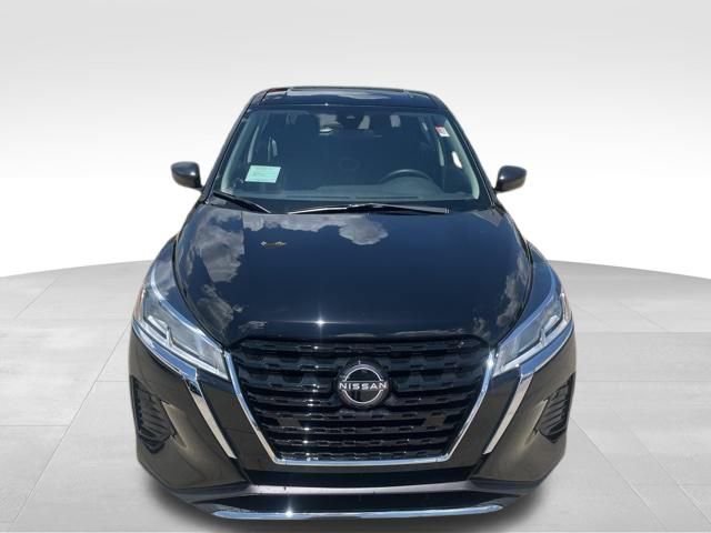 New 2025 Nissan Kicks Play S FWD image 12