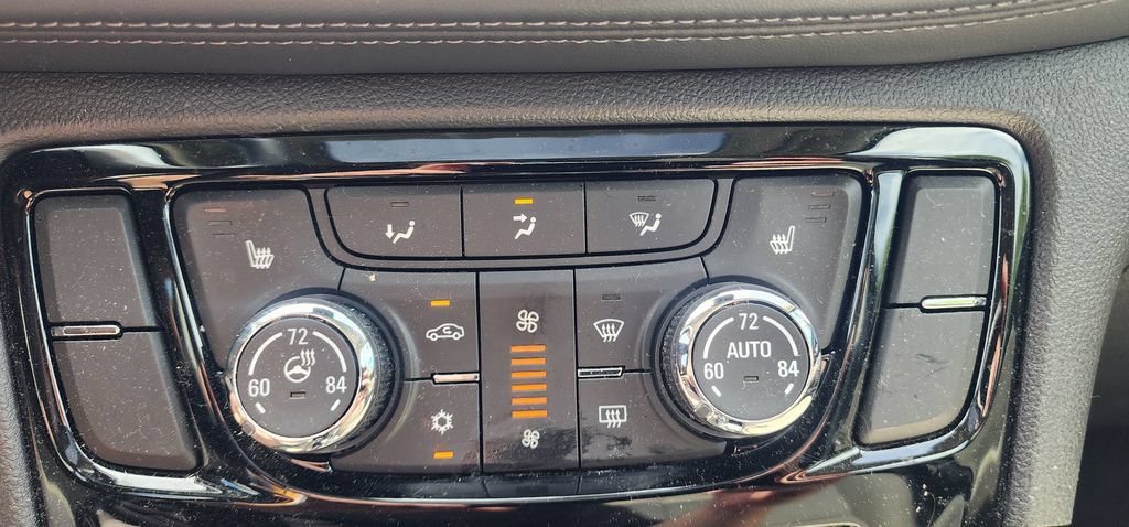 Used 2017 Buick Encore Essence w/ Experience Buick Package FWD image 31