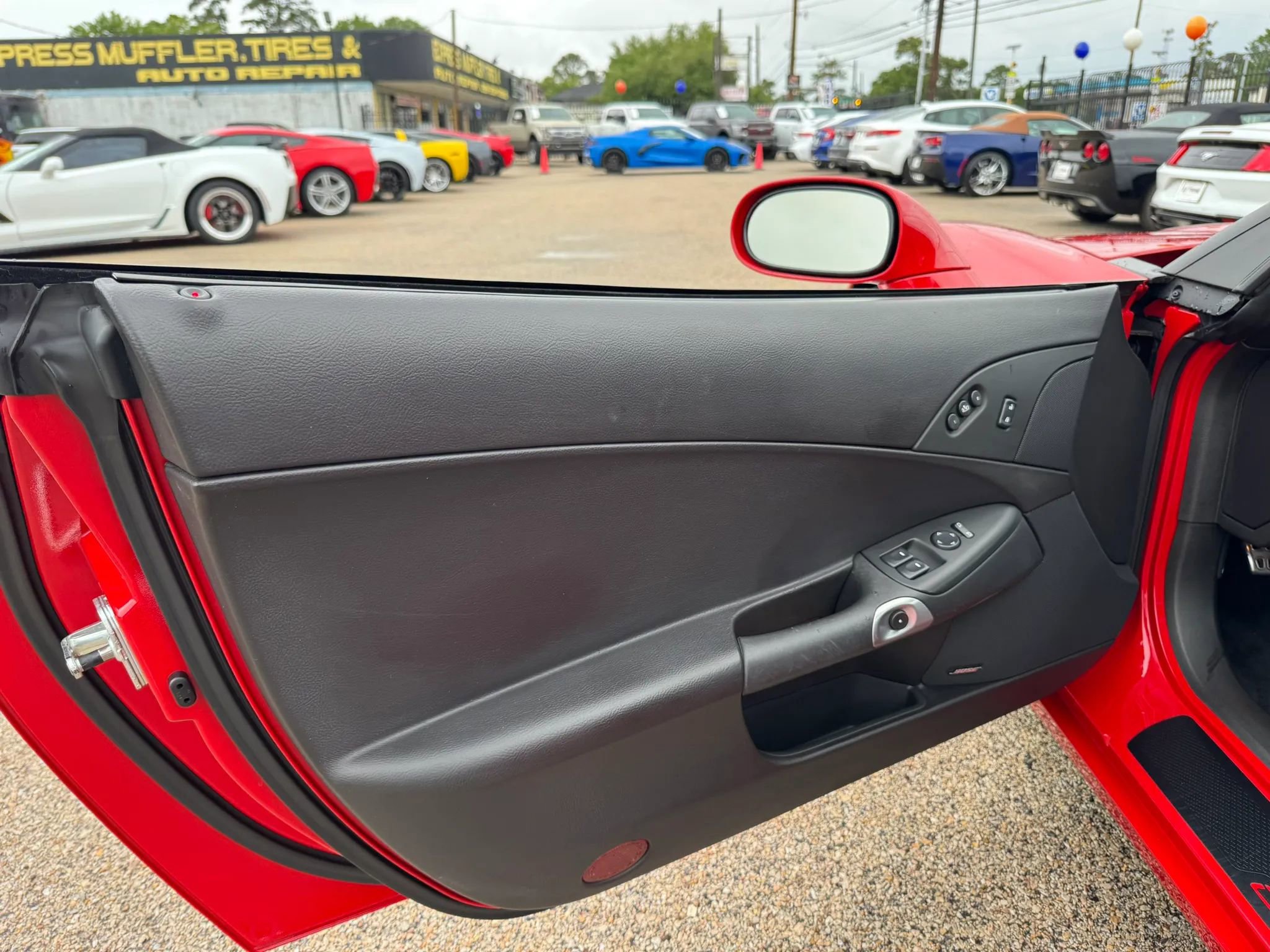 Used 2006 Chevrolet Corvette Z06 w/ Preferred Equipment Group image 17