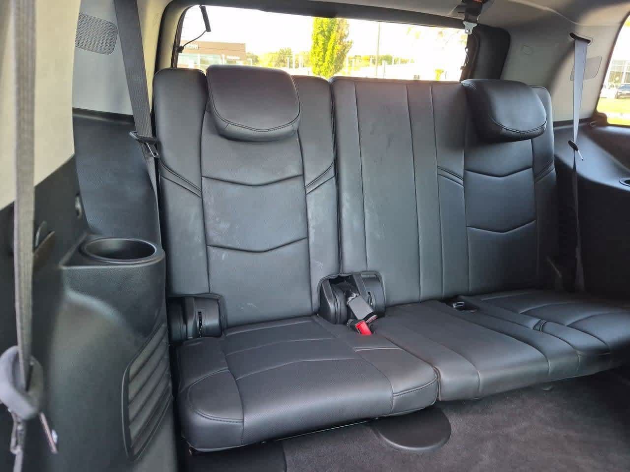 Used 2020 Cadillac Escalade Luxury AWD/4WD image 22