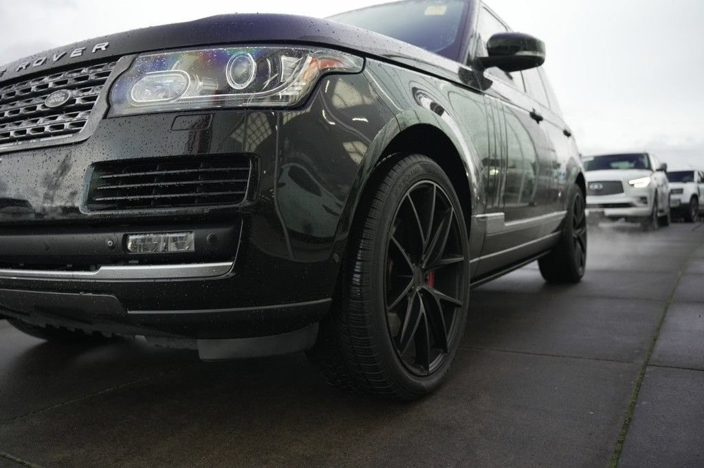 Used 2015 Land Rover Range Rover Supercharged AWD/4WD image 11