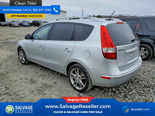 Used 2011 Hyundai Elantra Wagon image 3