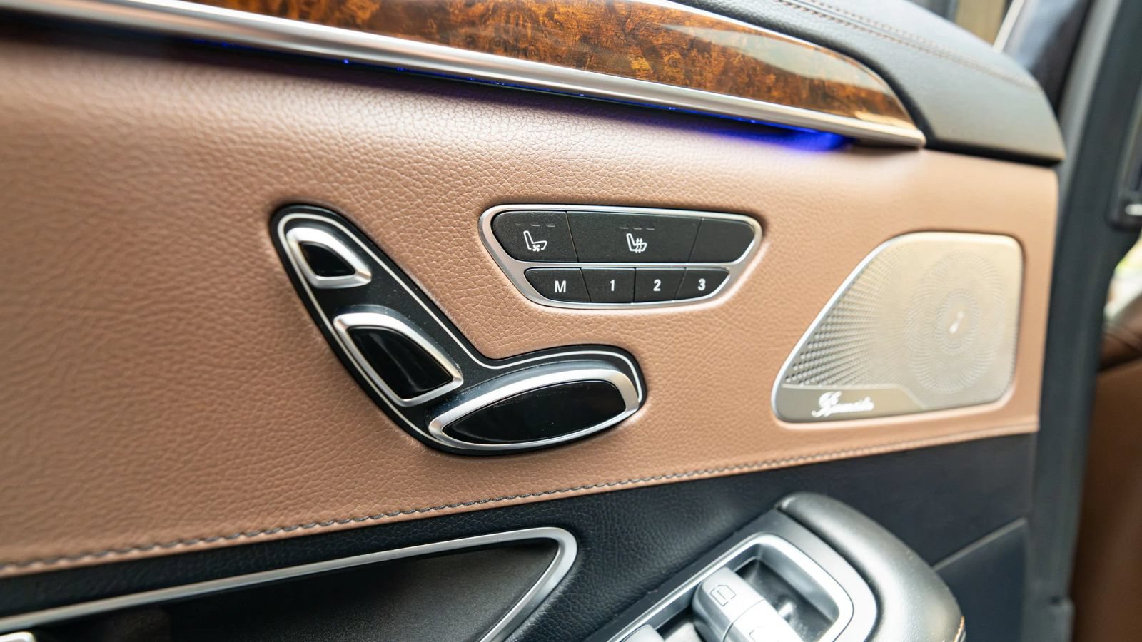 Used 2015 Mercedes-Benz S 550 4MATIC Sedan image 27