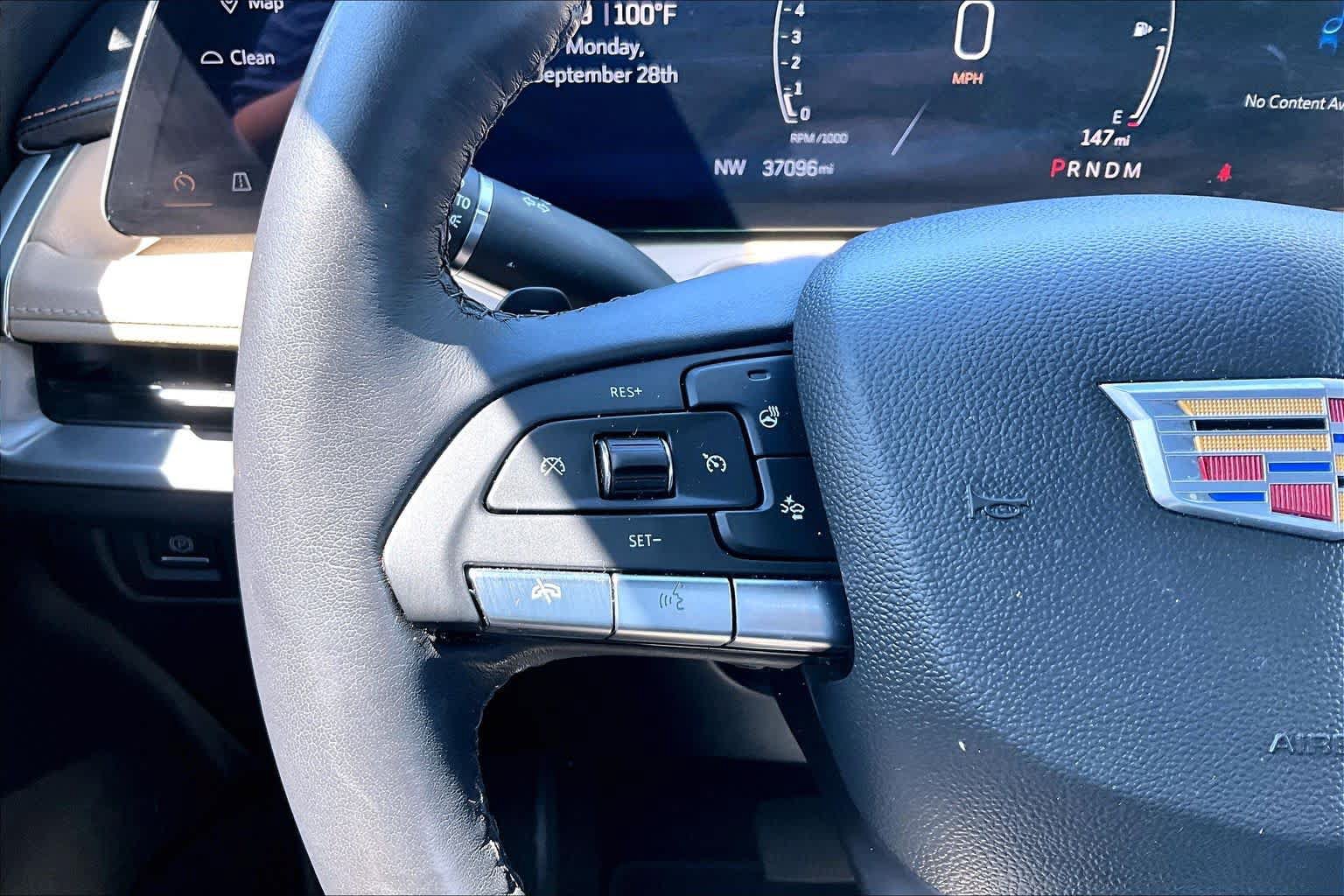Used 2024 Cadillac XT4 Premium Luxury FWD image 22