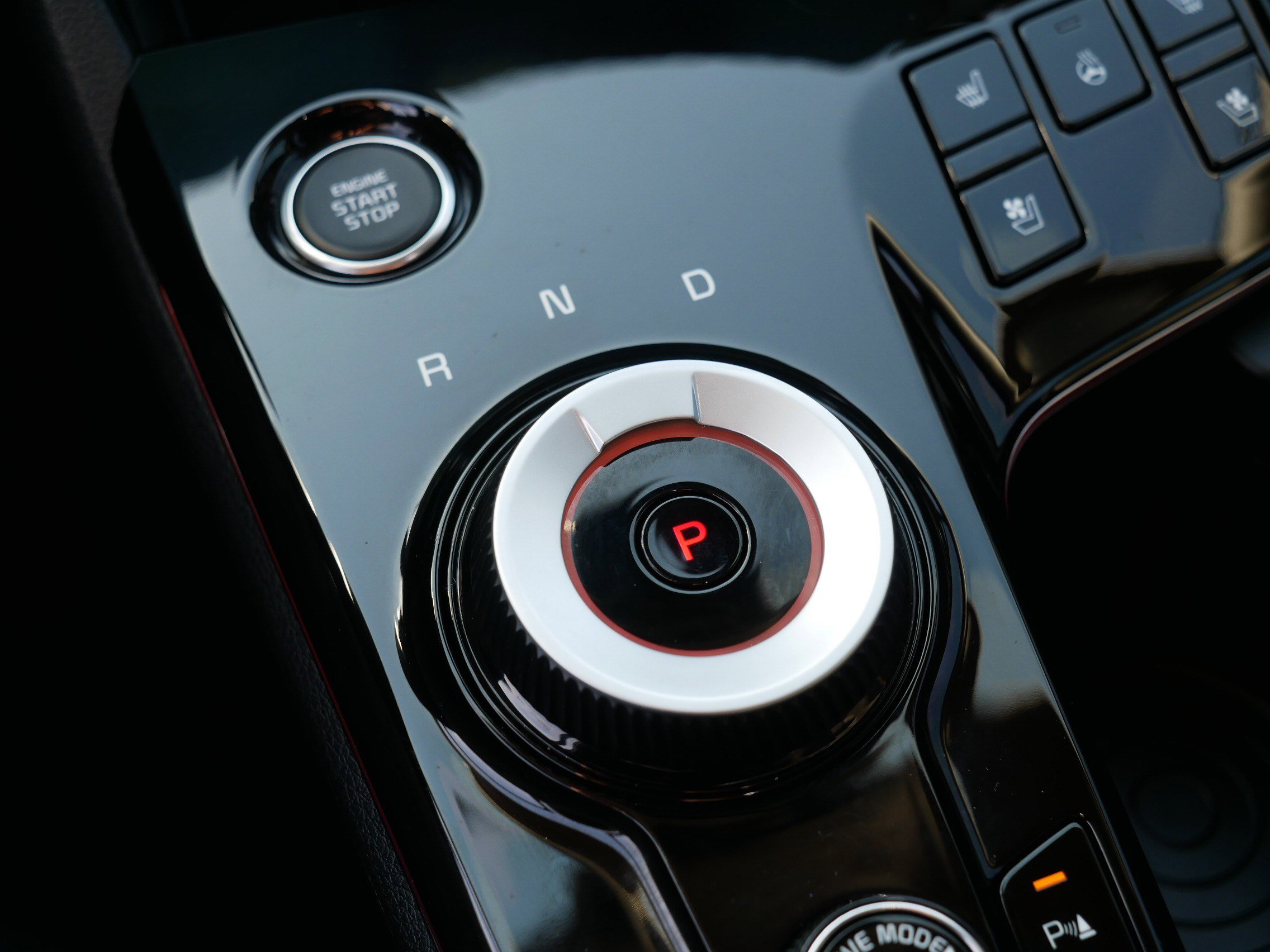 Certified 2025 Kia Sportage SX Prestige AWD/4WD image 24