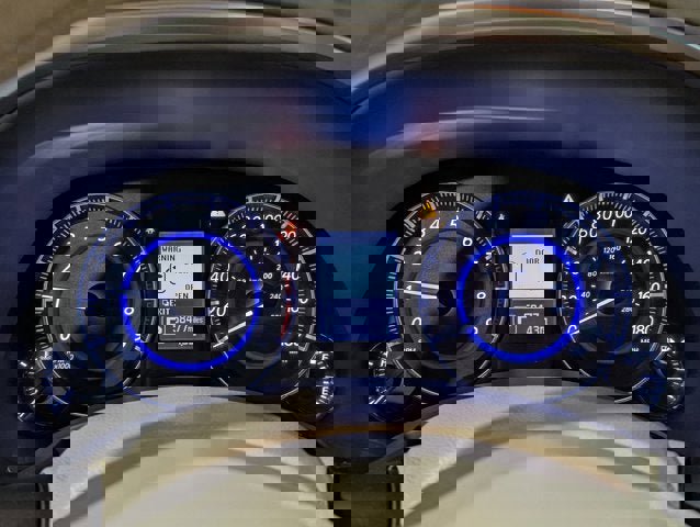 Used 2017 INFINITI QX70 AWD w/ Premium Package image 39