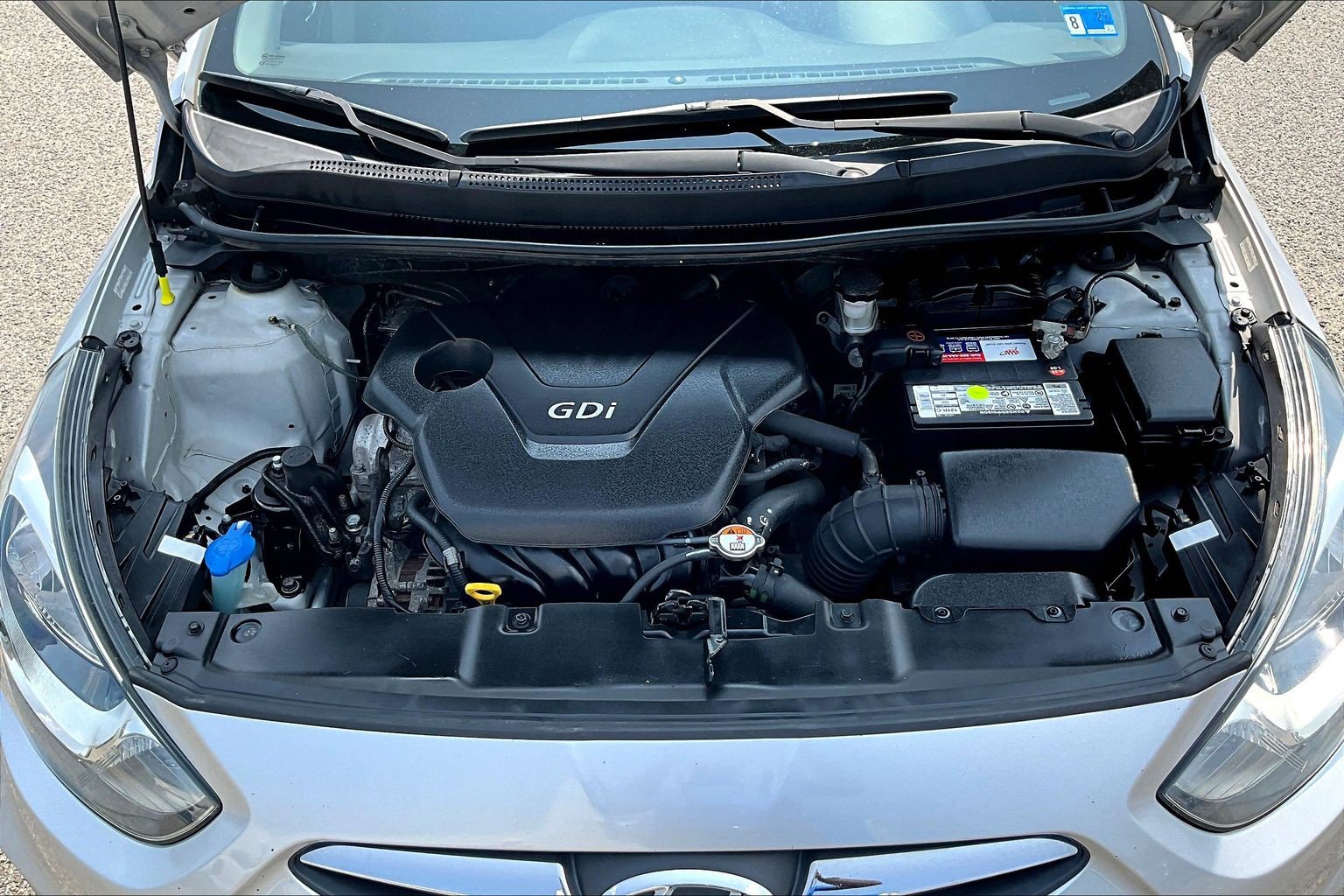 Used 2013 Hyundai Accent SE FWD image 9