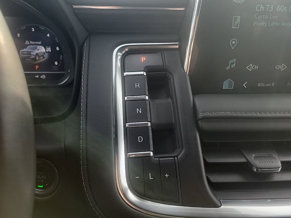 Used 2024 Chevrolet Suburban Z71 w/ Luxury Package image 16