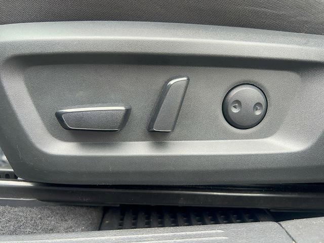 Used 2023 Nissan Rogue SV image 12