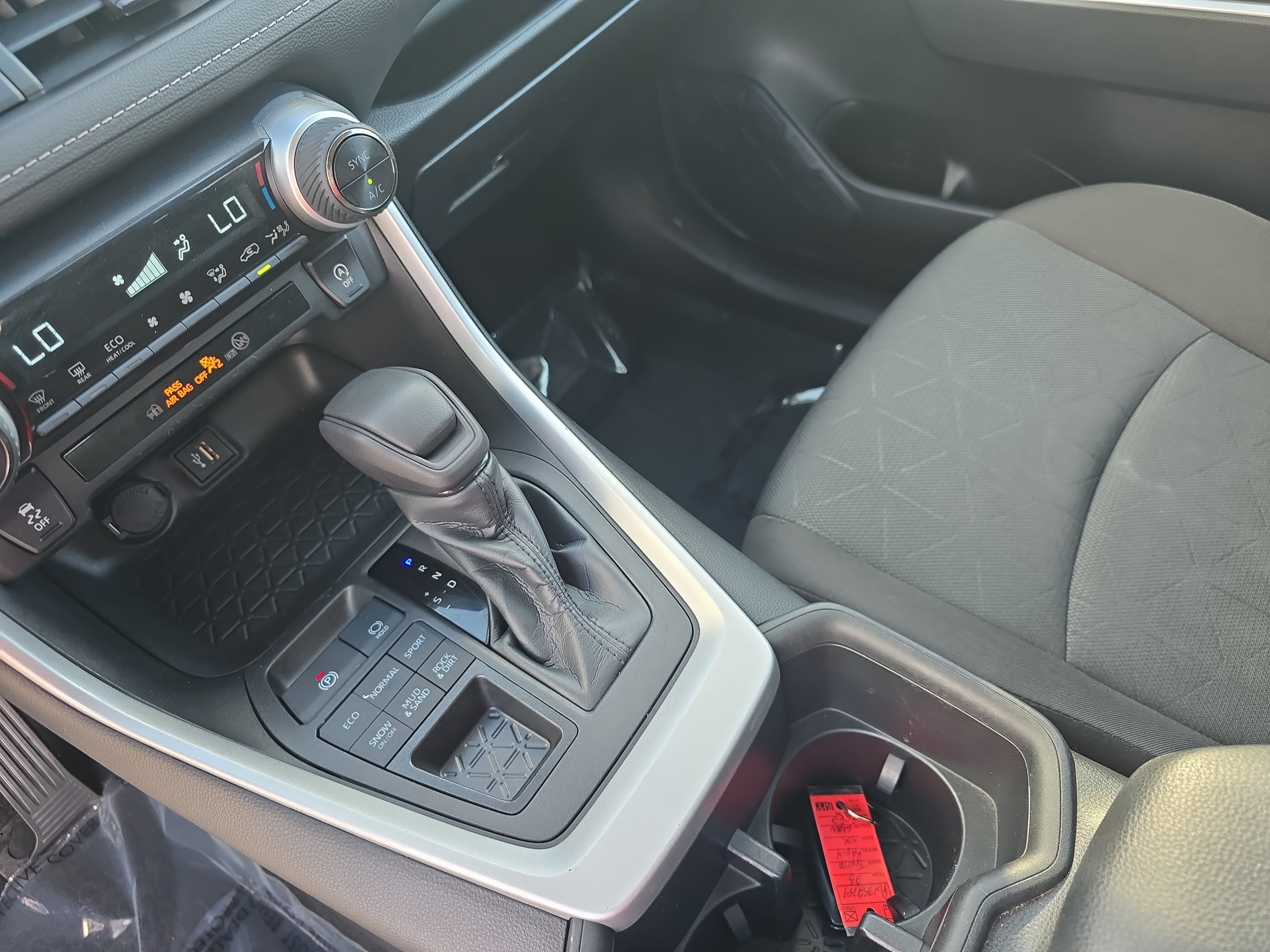 Used 2023 Toyota RAV4 XLE w/ Convenience Package AWD/4WD image 23