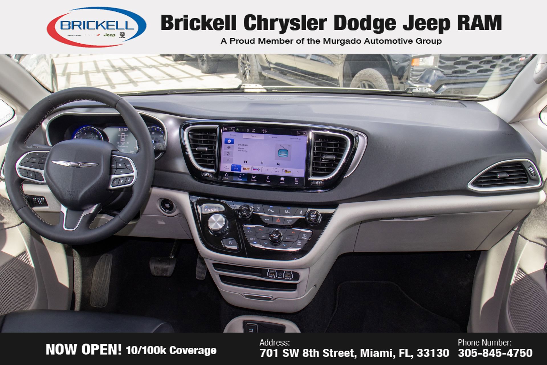 Used 2024 Chrysler Pacifica Touring-L image 20