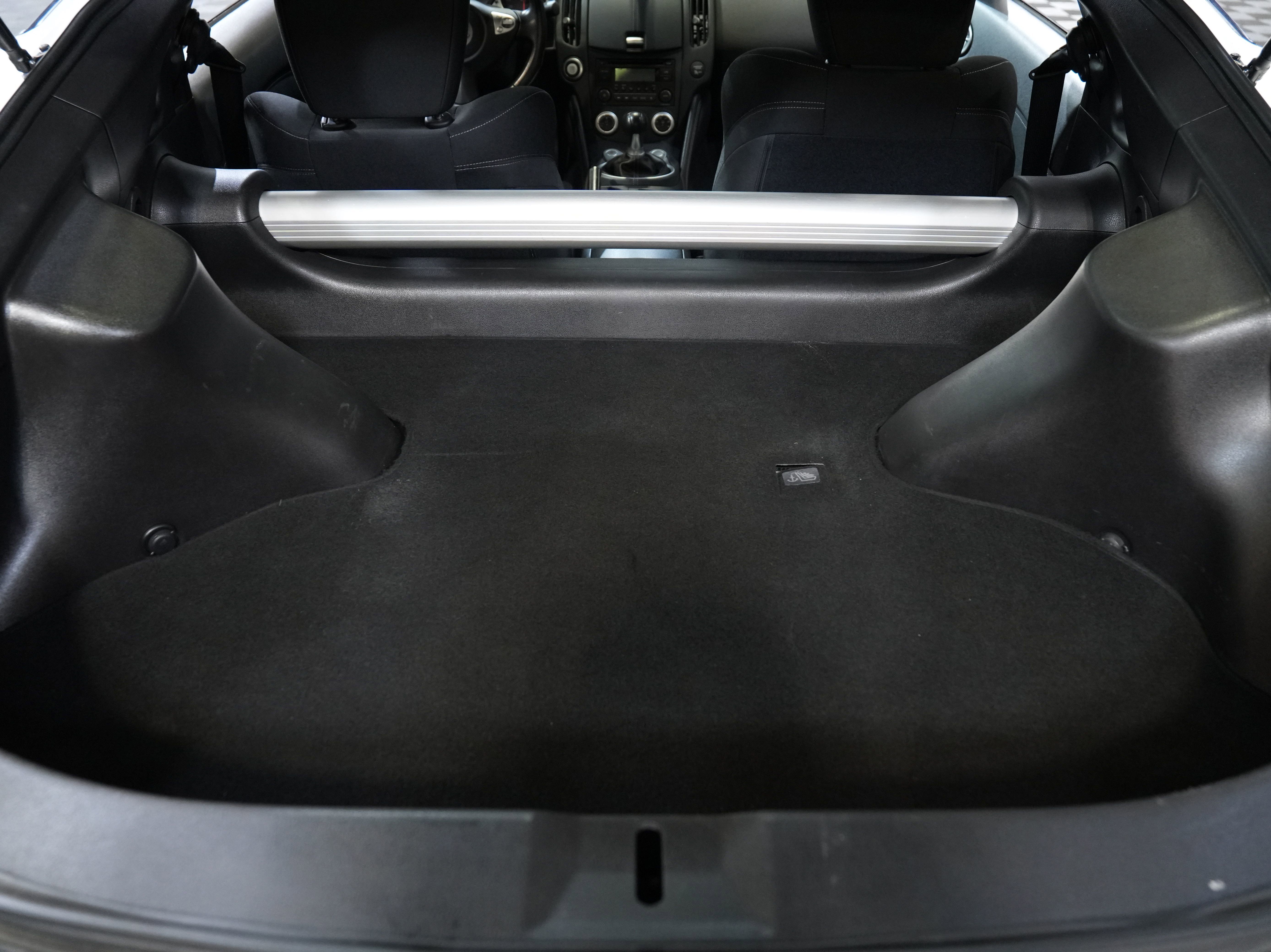 Used 2016 Nissan 370Z Touring RWD image 41