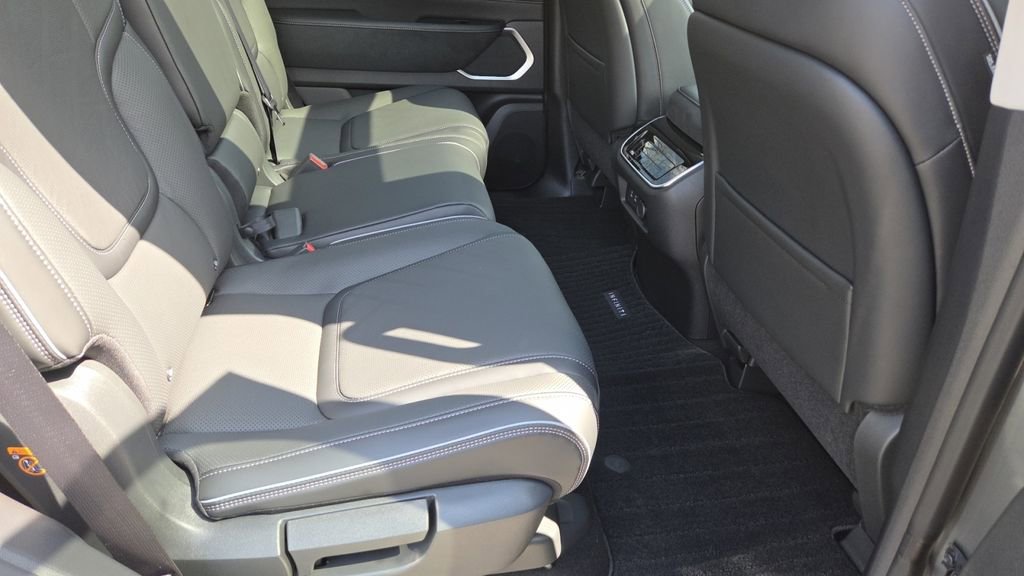 New 2026 INFINITI QX80 Luxe w/ Cargo Package image 30