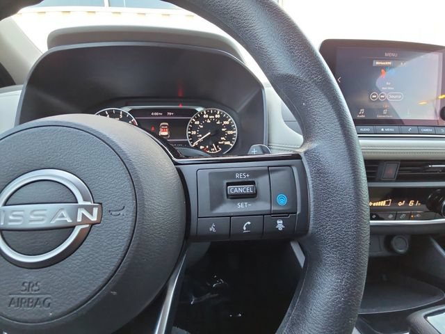 Used 2023 Nissan Rogue SV FWD image 12